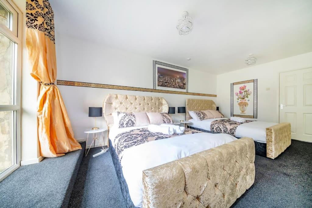 *C.Sani* Setup For Your Most Relaxed & Amazing Stay + Free Parking + Free Fast Wifi * Leeds  Eksteriør bilde