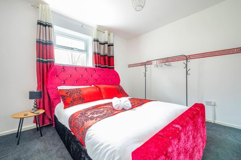 *C.Sani* Setup For Your Most Relaxed & Amazing Stay + Free Parking + Free Fast Wifi * Leeds  Eksteriør bilde