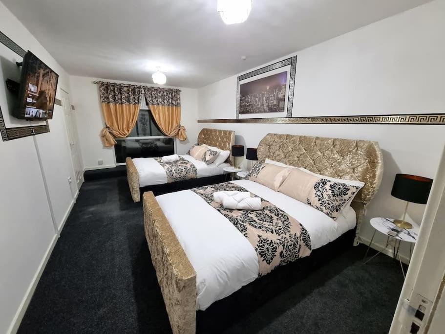 *C.Sani* Setup For Your Most Relaxed & Amazing Stay + Free Parking + Free Fast Wifi * Leeds  Eksteriør bilde