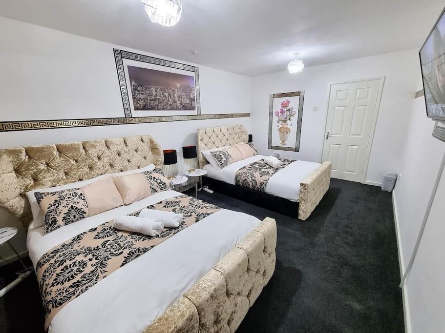 *C.Sani* Setup For Your Most Relaxed & Amazing Stay + Free Parking + Free Fast Wifi * Leeds  Eksteriør bilde