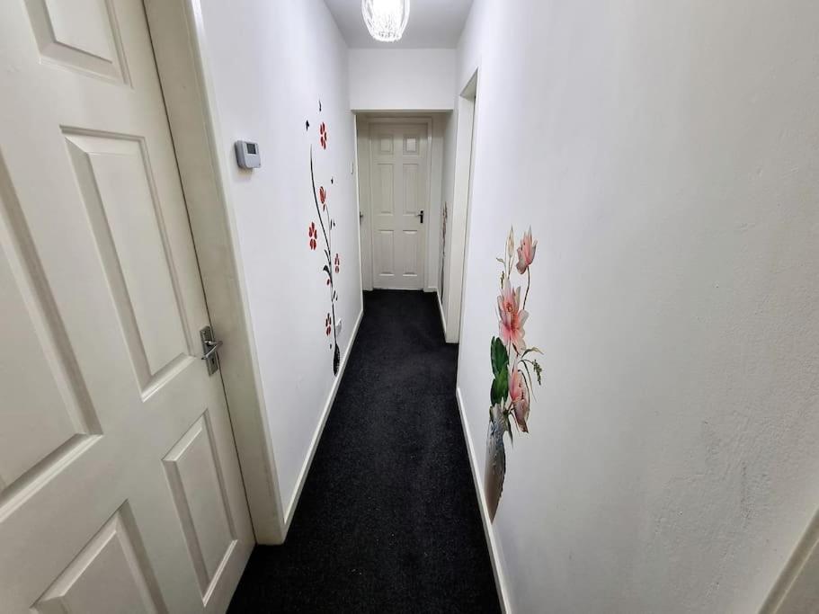 *C.Sani* Setup For Your Most Relaxed & Amazing Stay + Free Parking + Free Fast Wifi * Leeds  Eksteriør bilde